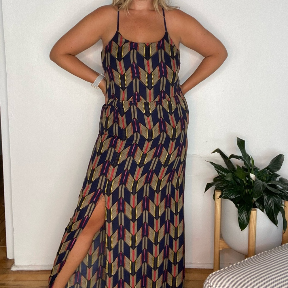 Chevron Pattern Maxi Dress - Picture 2 of 3